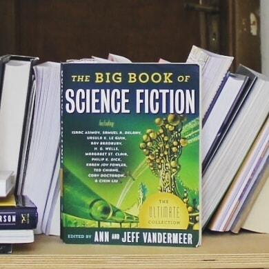 Our little selection of #summer readings 📚⛱
(with a coded message)
.
The Big Book of Science Fiction / Alex Steffen
@AlexSteffen 
@vintagebooks .
*
ome
*
.
#stories
#storytelling
#summer
#design
#scifi
#designfiction